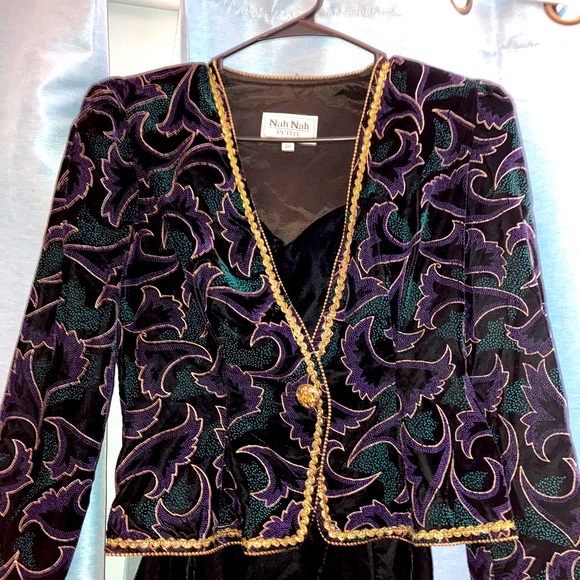 Formal velvet dress/ jacket size 8 - Picture 3 of 16